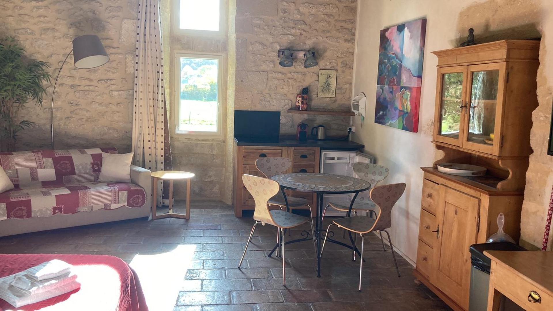 Mas De La Rivoire B&B Villevieille Buitenkant foto