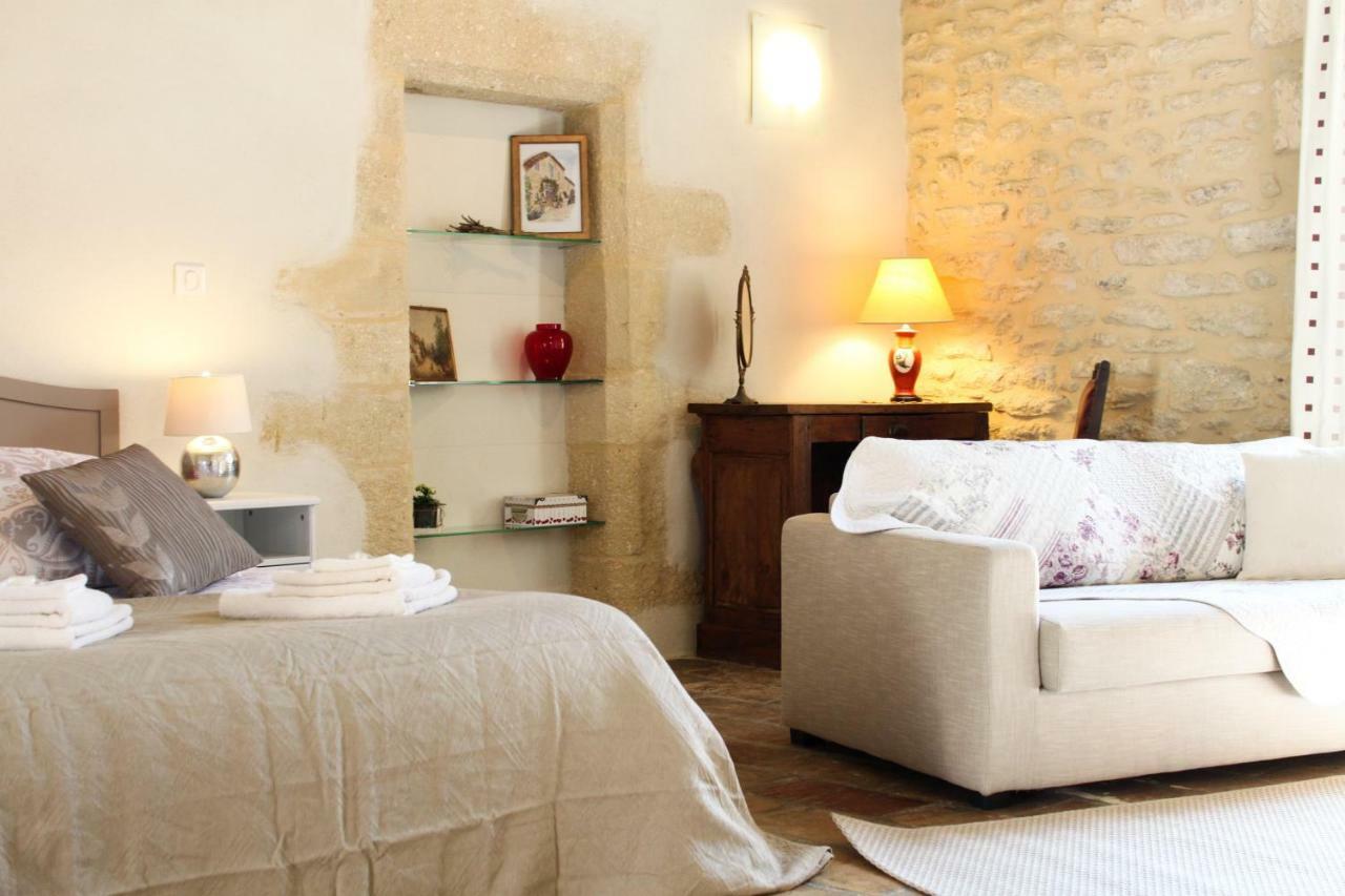 Mas De La Rivoire B&B Villevieille Buitenkant foto
