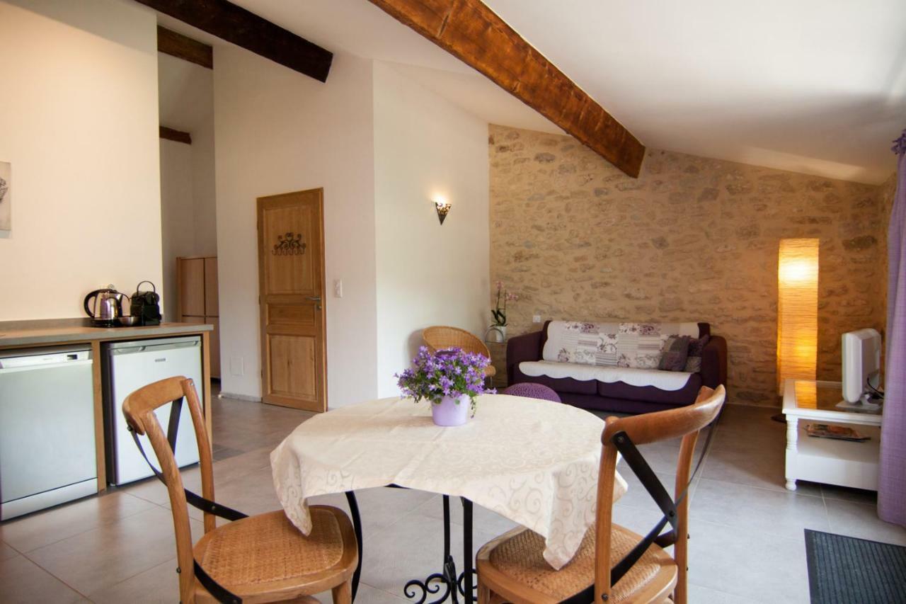 Mas De La Rivoire B&B Villevieille Buitenkant foto